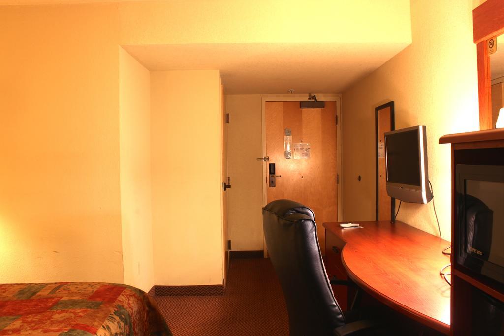 Country Inn & Suites By Radisson, San Antonio Medical Center, Tx Стая снимка